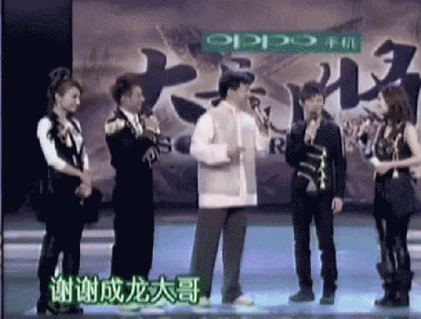 谢娜在快本出风头 结果遭何炅成龙轮番打脸好尴尬