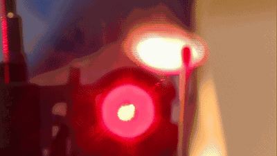 危险| 小编从未见过的点鞭炮神器!赶紧从你家孩子手里