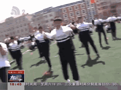 比抖音还抖?让你看看大连55中的《这就是街舞kejian cao》!