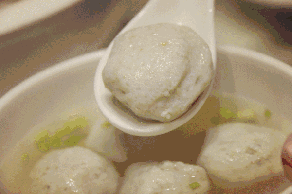 【舌尖美食】 这么好吃的手打鱼丸,我打赌你们没吃过
