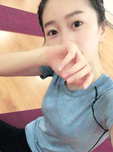 陈娟自拍照.