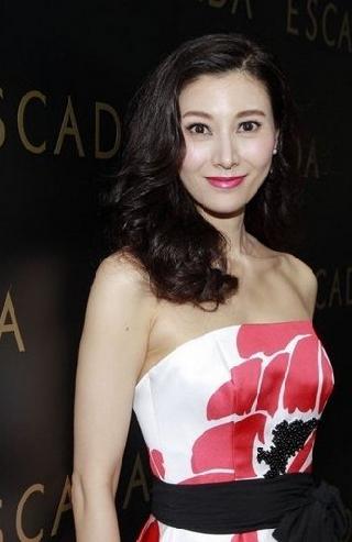 孙俪杨幂林志玲李嘉欣 盘点身家过亿的女星