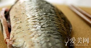 食物好坏两面观 12种食物谨慎吃  食物好坏两面观 12种好食物也须谨慎吃