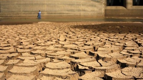 巴西圣保罗遭遇84年来最严重干旱 当局要求限水