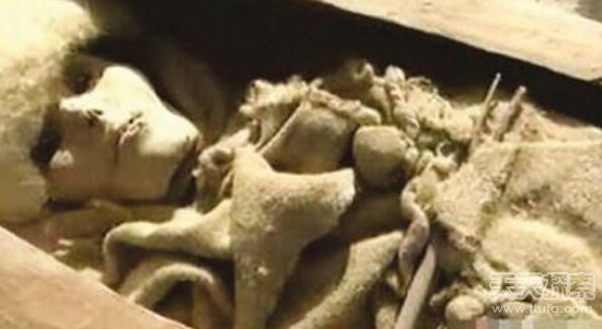 新疆十大未解之谜 楼兰王国为何毁灭?(8)