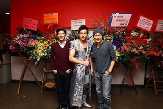 周杰伦世界巡演香港开唱 张学友张家辉坐镇捧场