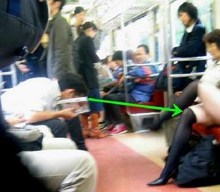 强 袭 扒 衣 动态 图 扒 衣 党 动态 图 扒