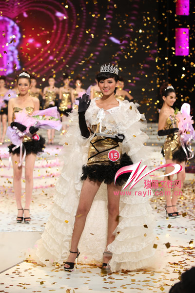 EXO吴亦凡解约后新动向 与<em>汪涵干女儿</em>合作出