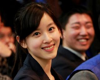 揭秘<em>奶茶妹妹</em>家庭背景:<em>父母</em>离异 父亲是总裁