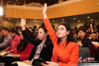国政协举行首场新闻发布会 吕新华答记者问(3