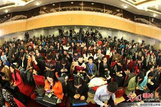 国政协举行首场新闻发布会 吕新华答记者问(7