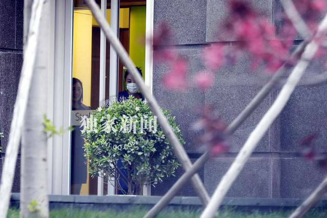 <em>王菲</em>运动装变<em>高中女生</em> 身姿健美显青春(4)
