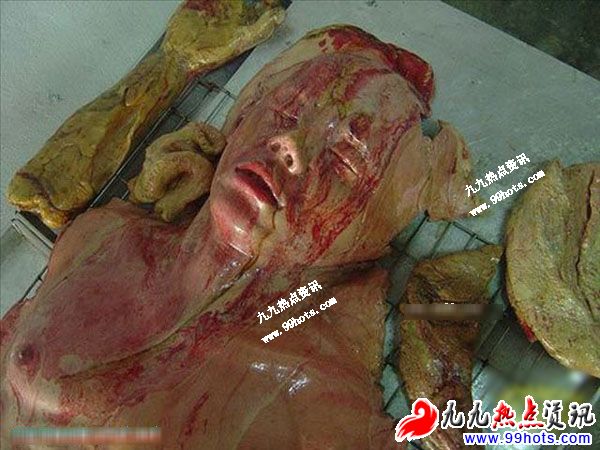 泰国变态的人肉型面包店:血淋淋肢体公然大卖