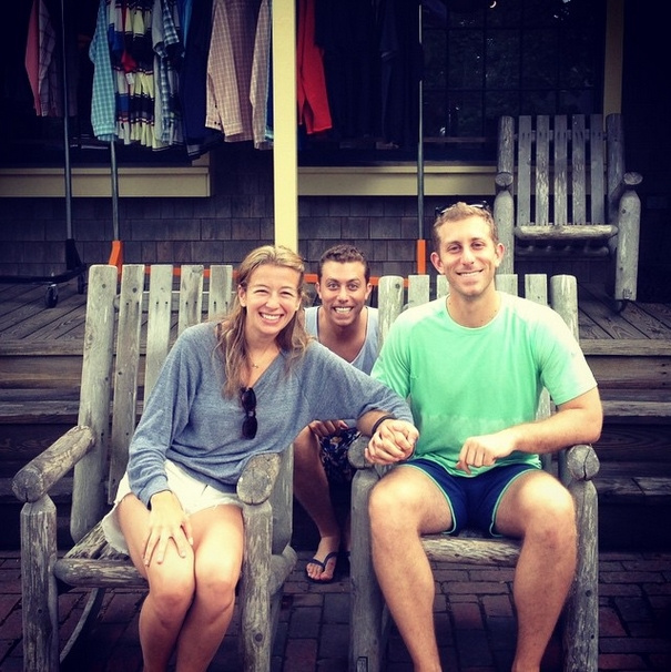 这个人恐怕已经做到了当电灯泡的最高水平