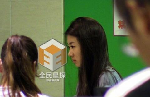 <em>郑恺示爱张艺兴</em>两人是备胎 自曝与女友恋情经