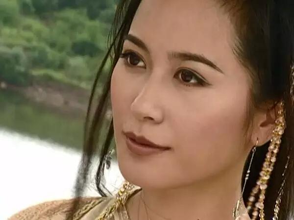 她是《小李飞刀》惊鸿仙子 45岁貌美如昔