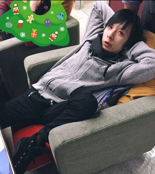 别人的老板!王 思聪 壕 送员工 340万 法拉利 