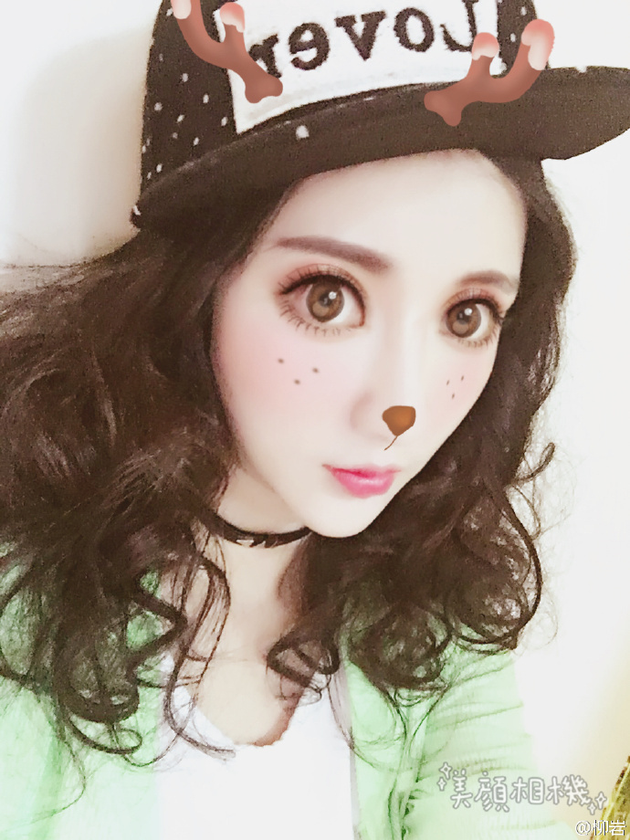 柳岩美颜相机加特效 柳岩变七国混血大美女_港