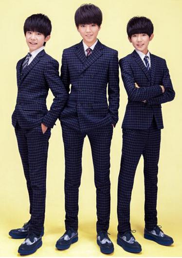 火遍大江南北的tfboys,还在成长中的他们就已经有长大长腿了,以后更