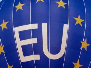 欧盟将叙利亚央行行长及17名部长列入制裁名