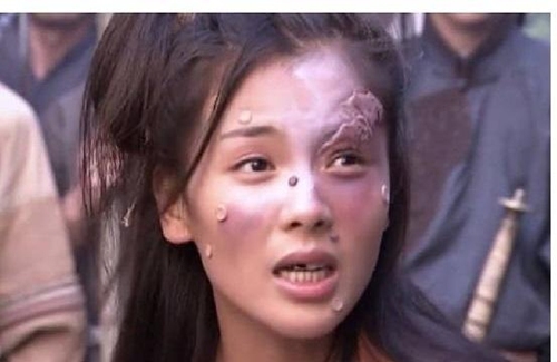 明星辣眼造型,刘涛满脸痦子真没见过,最后一张好恐怖