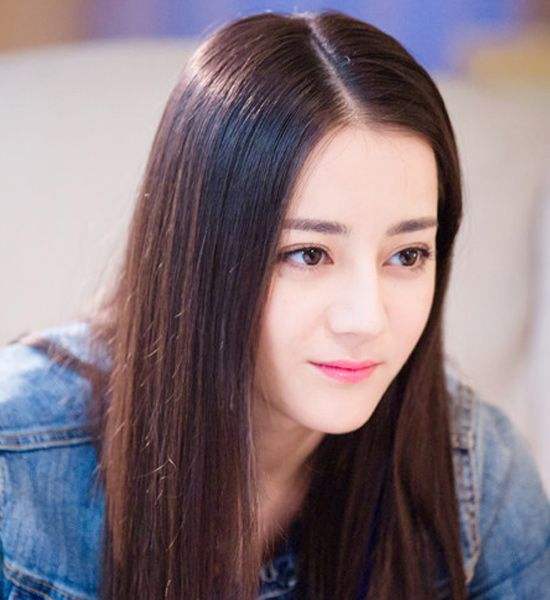 对毛裤情有独钟?被再三嘱咐别穿,迪丽热巴还是穿了