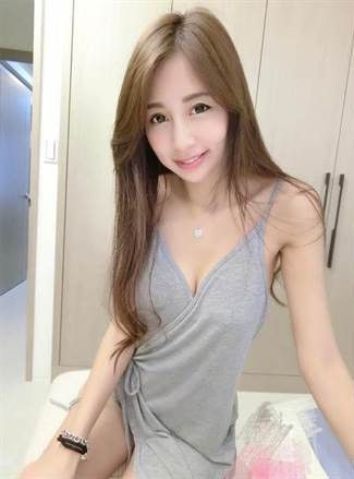 台湾现千年一遇美女空姐 你说漂亮不?