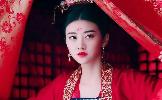 古装剧中最美的新娘 迪丽热巴冷艳baby倾城竟都输给她