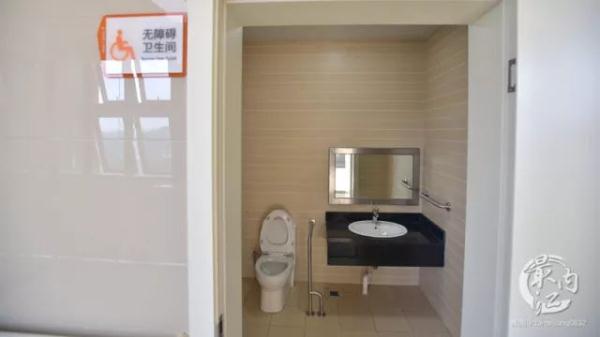 从上到下,从里到外.内江市第一人民医院(新区)