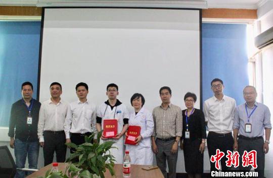 路遇车祸 浙江温州白衣天使紧急施救化险为夷