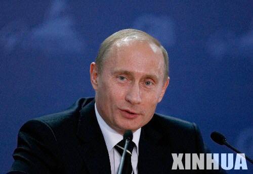 特写:普京宣誓就任总统 开启第四任期