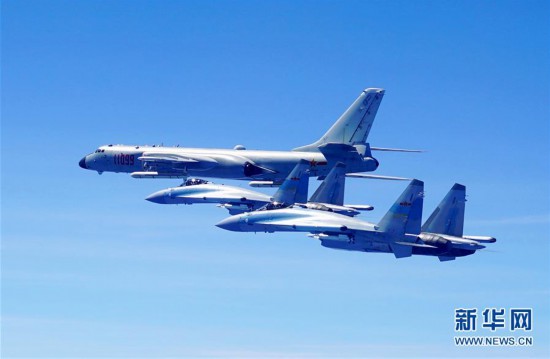 军事专家：双向绕飞台岛彰显空军体系作战能力新提升