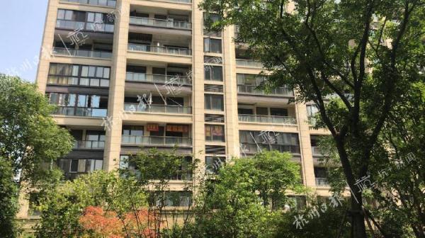 杭州一住宅区突发火灾 1人身亡 杭州一住宅区突发火灾 1人身亡