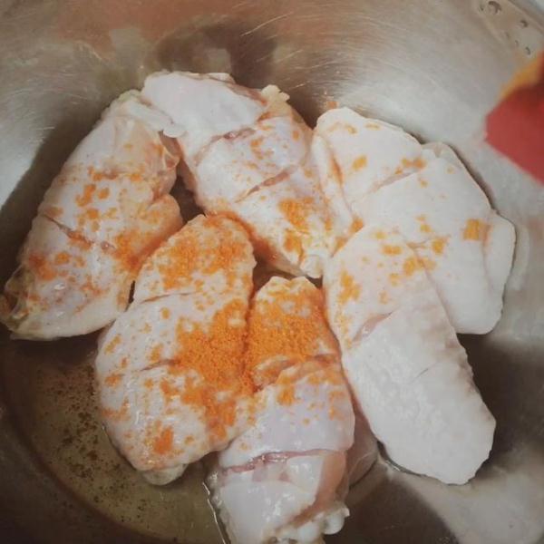 厨房菜奥尔良烤鸡翅,香辣味美,做法简单回味无穷 厨房菜奥尔良烤鸡翅,香辣味美,做法简单回味无穷