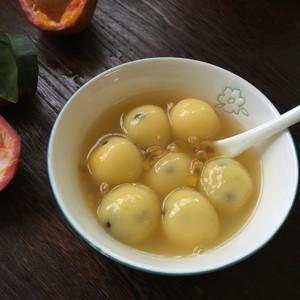 你们绝对想不到百香果可以做汤圆,而且还这么好吃 你们绝对想不到百香果可以做汤圆,而且还这么好吃