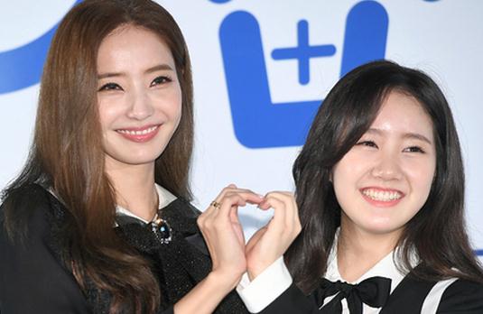 韩彩英卖力宣传电影《邻家明星》和陈智熙演母女,看着不太像啊 韩彩英卖力宣传电影《邻家明星》和陈智熙演母女,看着不太像啊