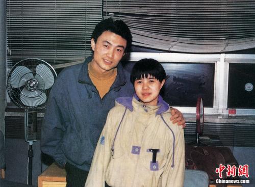 "反差夫妻"结婚30年 王宁:金龟子,认识你真好
