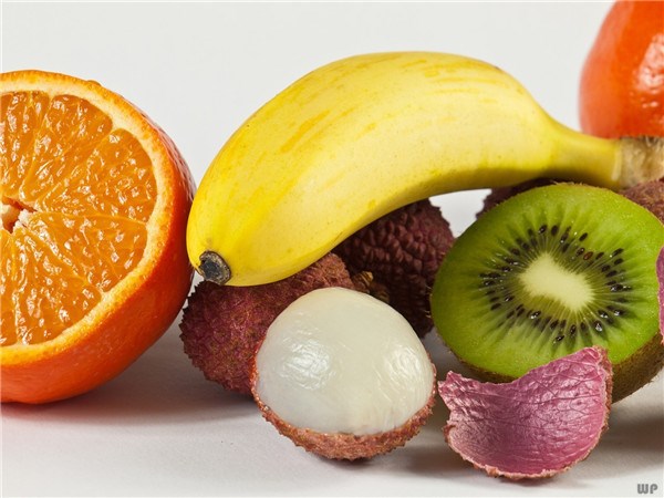 冬天水果煮熟了吃更健康?营养师:3种水果煮着