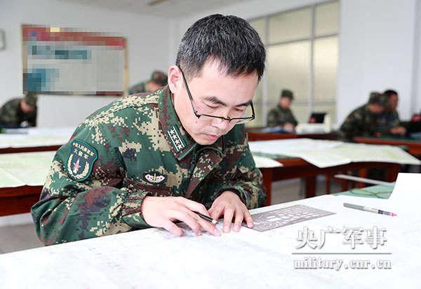 火箭军导弹旅团长比武拉开帷幕 数十位旅团长