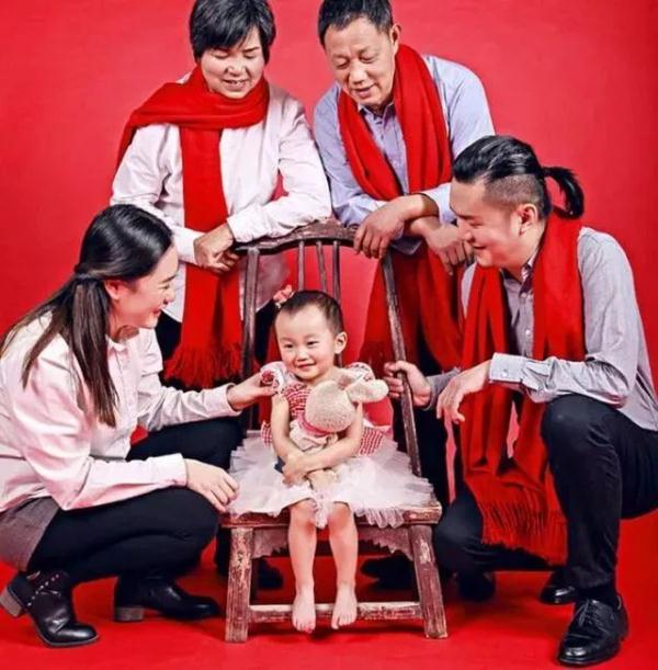 拒绝土掉渣，这才是春节拍全家福的正确方式！