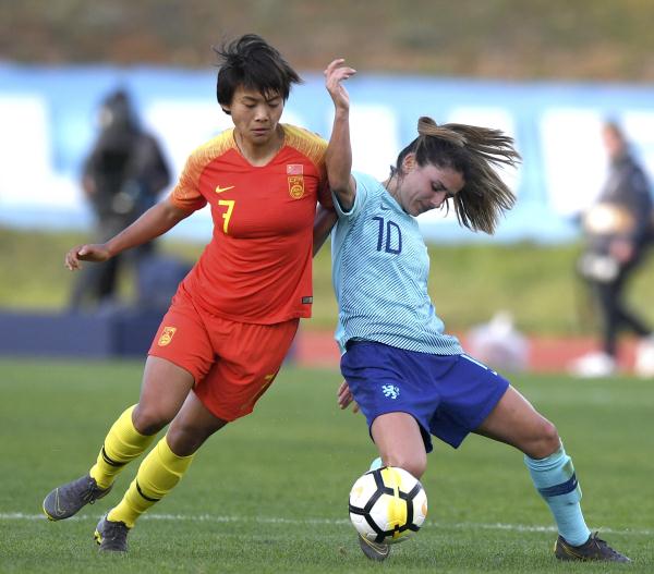 足球|阿尔加夫杯:中国不敌荷兰