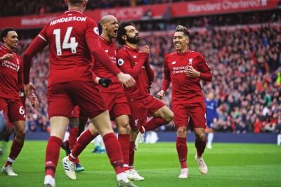 利物浦小胜领跑英超积分榜