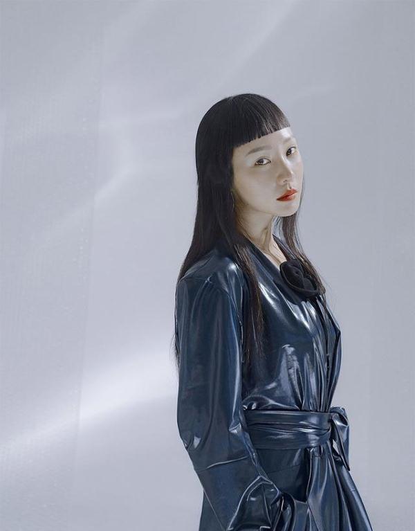 柳岩弃性感路线,换发型高级的不像话,拥有同款