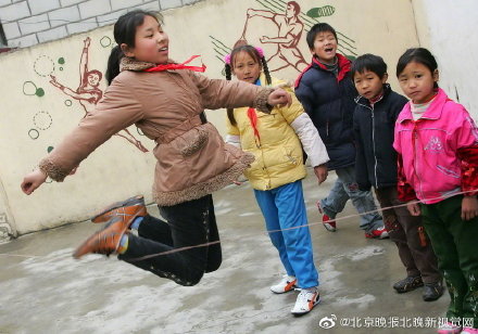 梦见和小女孩玩，探索梦境中的纯真与成长
