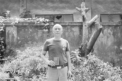 在血与火的考验中谱写英雄赞歌