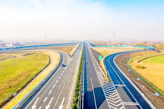 高速公路里程排名_高速公路里程牌图片