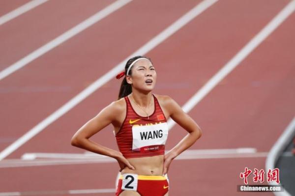 中国女子中长跑再创历史王春雨800米获第五