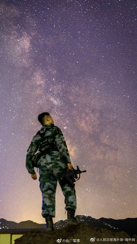 但中国军人如同万千星辰,不论你是否看得见,一直默默地守护着万家灯火