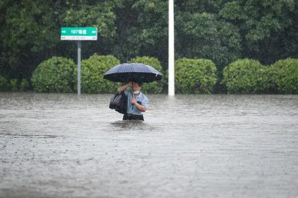 (郑州市气象台 郑州市气象台2021年8月22日2时12分发布暴雨蓝色