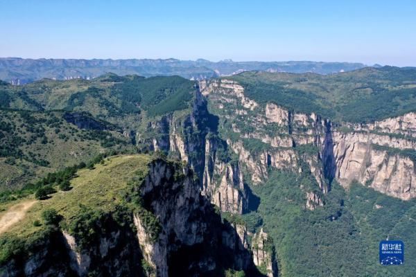 杨晨光 摄 这是在平顺县玉峡关镇拍摄的太行山风光(无人机照片,9月8